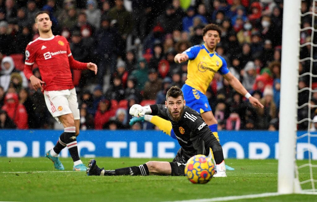 Che Adams vs Manchester United