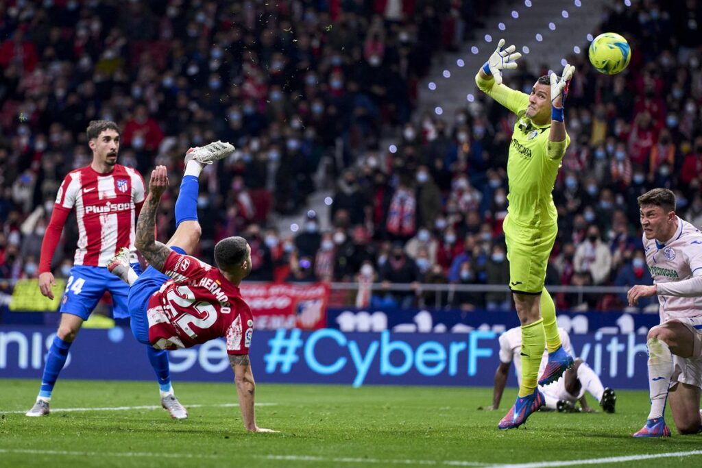 Mario Hermoso vs Getafe