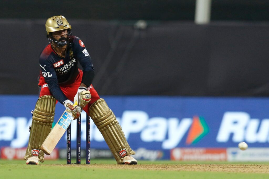 Dinesh Karthik vs Delhi Capitals