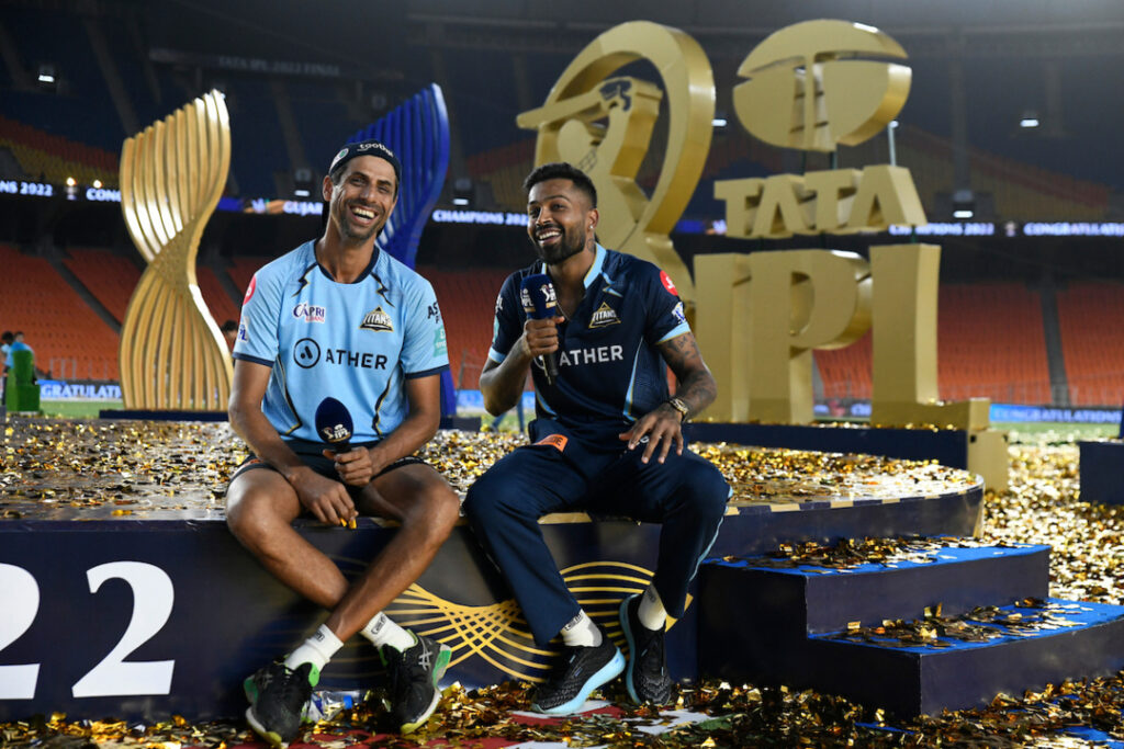 Hardik Pandya, Ashish Nehra