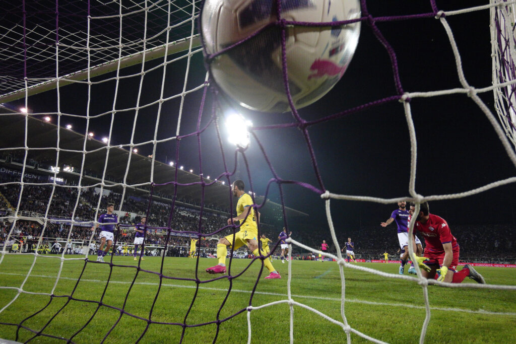 Henrikh Mkhitaryan vs AFC Fiorentina