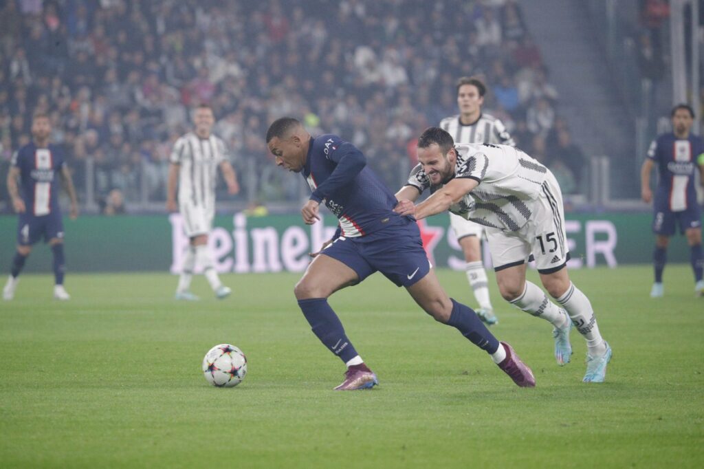 Kylian Mbappe vs Juventus